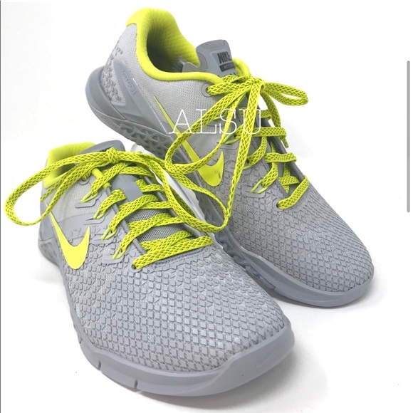 Nike Custom Metcon 4 Grey Green W AUTHENTIC - Picture 2 of 8